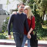 Kate Bosworth keeps close to her boyfriend as they leave Lemonade restaurant | Picture 97917